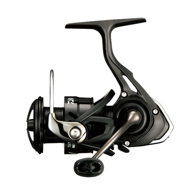 DAIWA 18 TATULA スピニングリール-