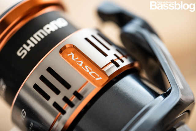 26ナスキーのスプール。カッティング(ブランキング)が、あえて斜めではなく直線的。