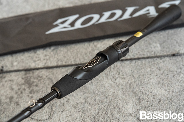 26ゾディアスはオールブラックのデザイン