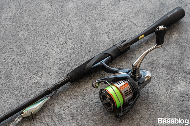 どんなリールとも合うブラックカラーの26ゾディアス